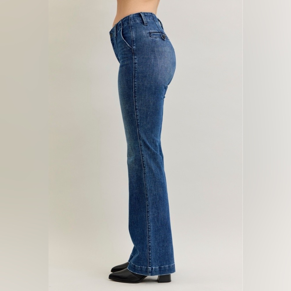 FEW LEFT! Judy Blue Full Size Mid Rise Bootcut Jeans with Welt Pockets Plus Size - Picture 3 of 16